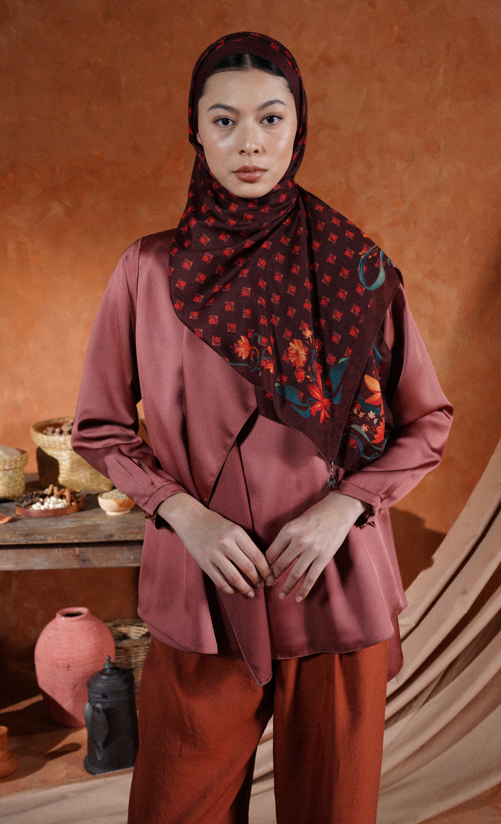 The Spice dUCk Voile Shawl in Clove