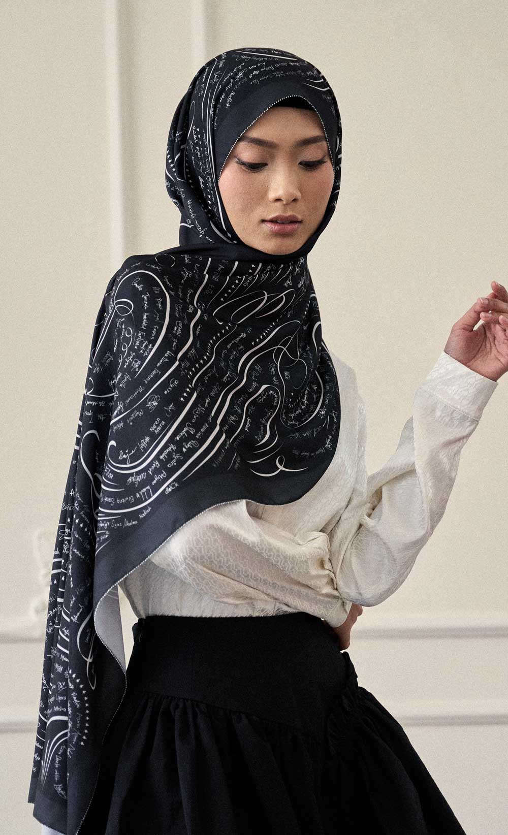 The dUCkade dUCk Matte Satin Silk Shawl in Onyx