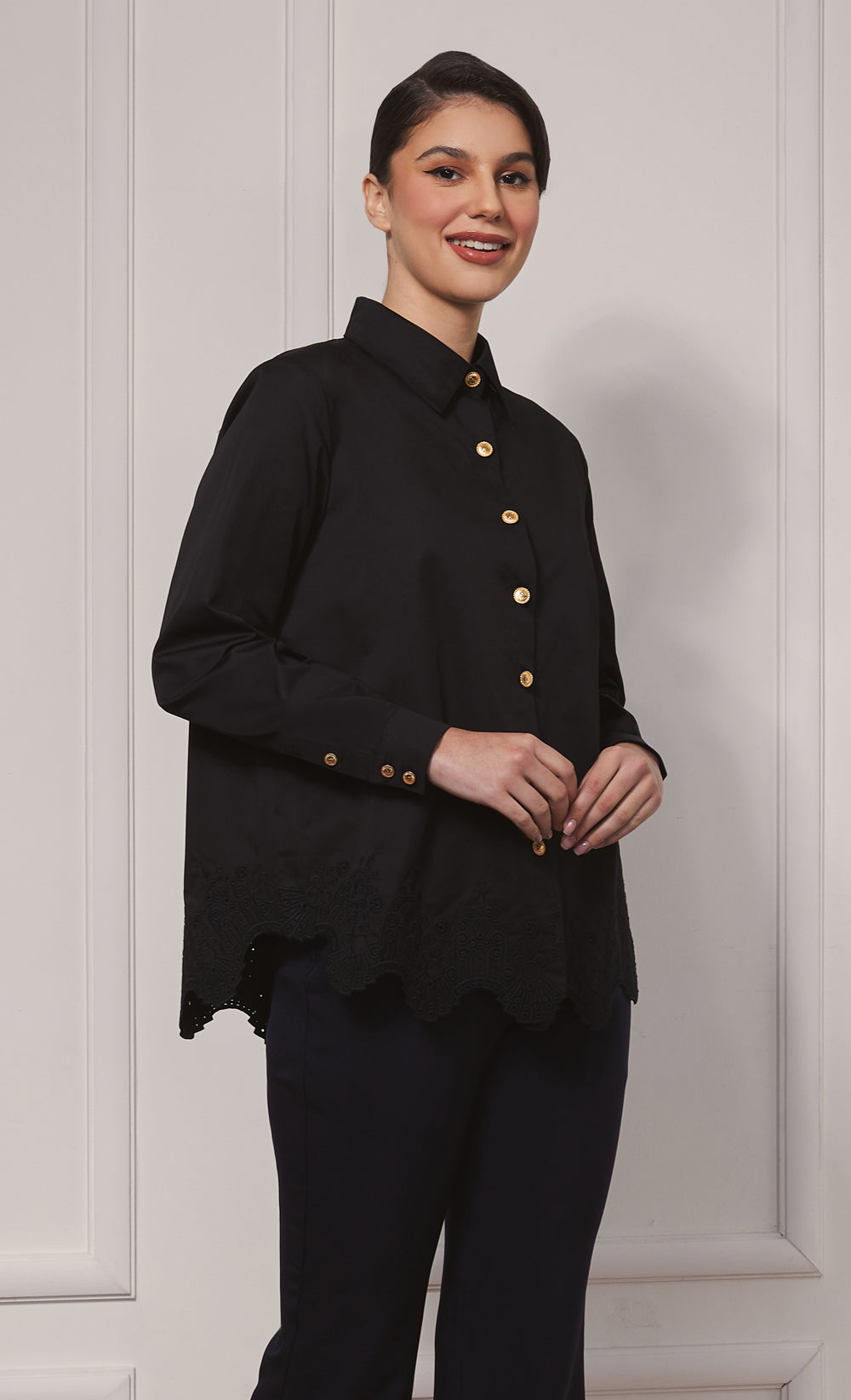Rianna Shirt with Deco Lace in Black