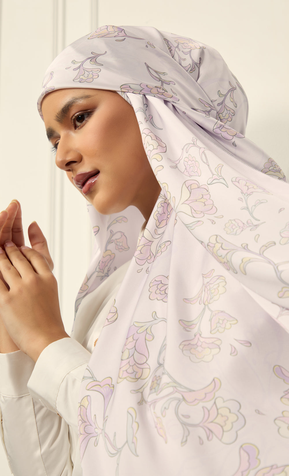 The Blooming dUCk - Nisa Square Scarf in Lilac