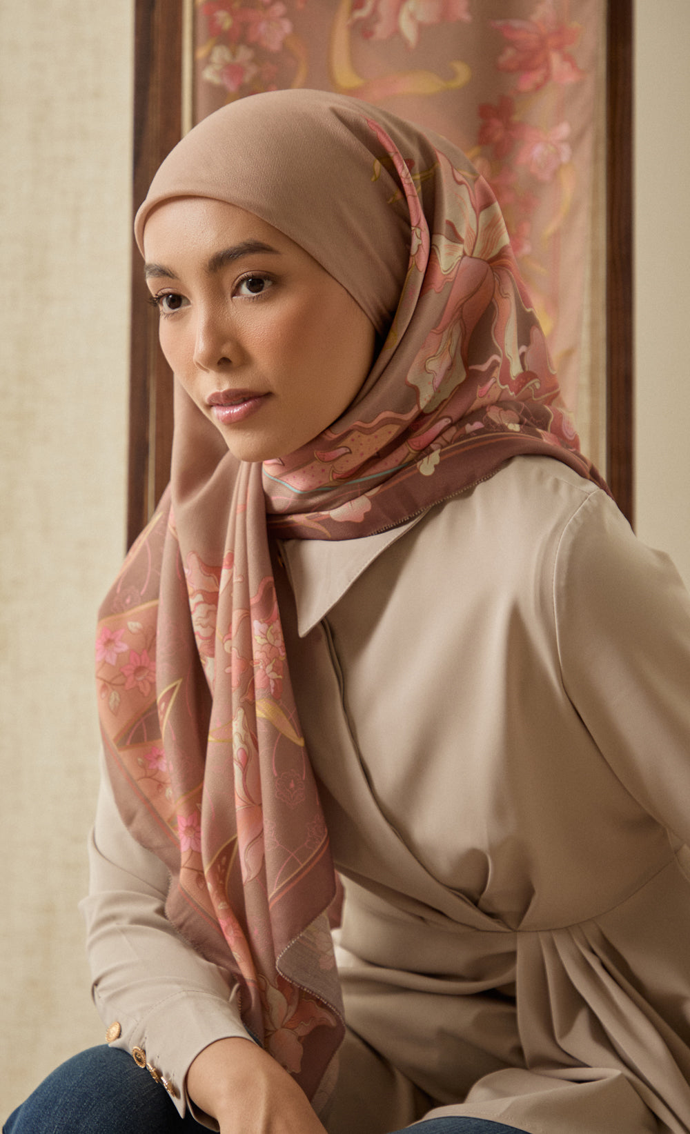 The Warisan dUCk Square Scarf in Teguh