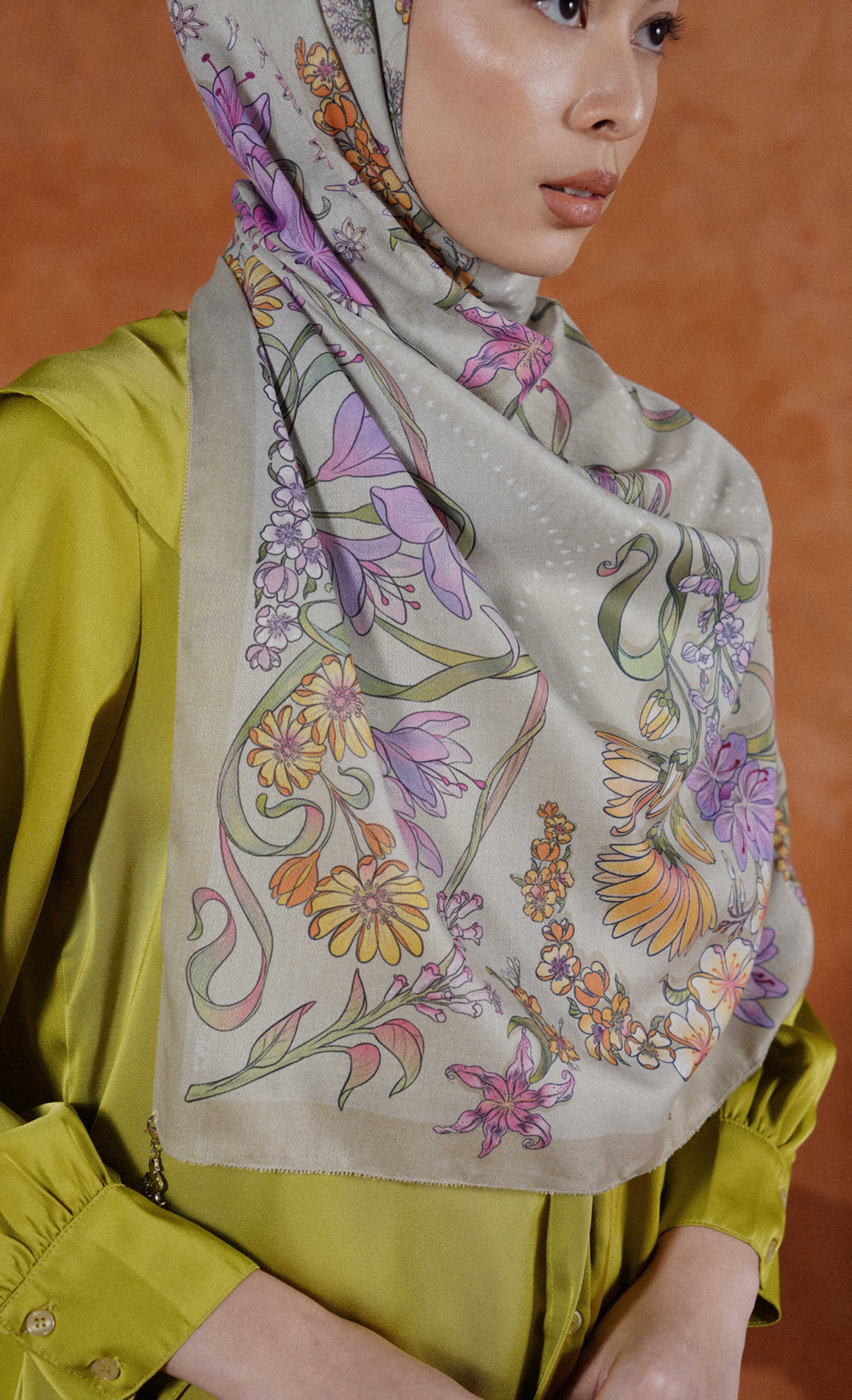 The Spice dUCk Voile Shawl in Sage