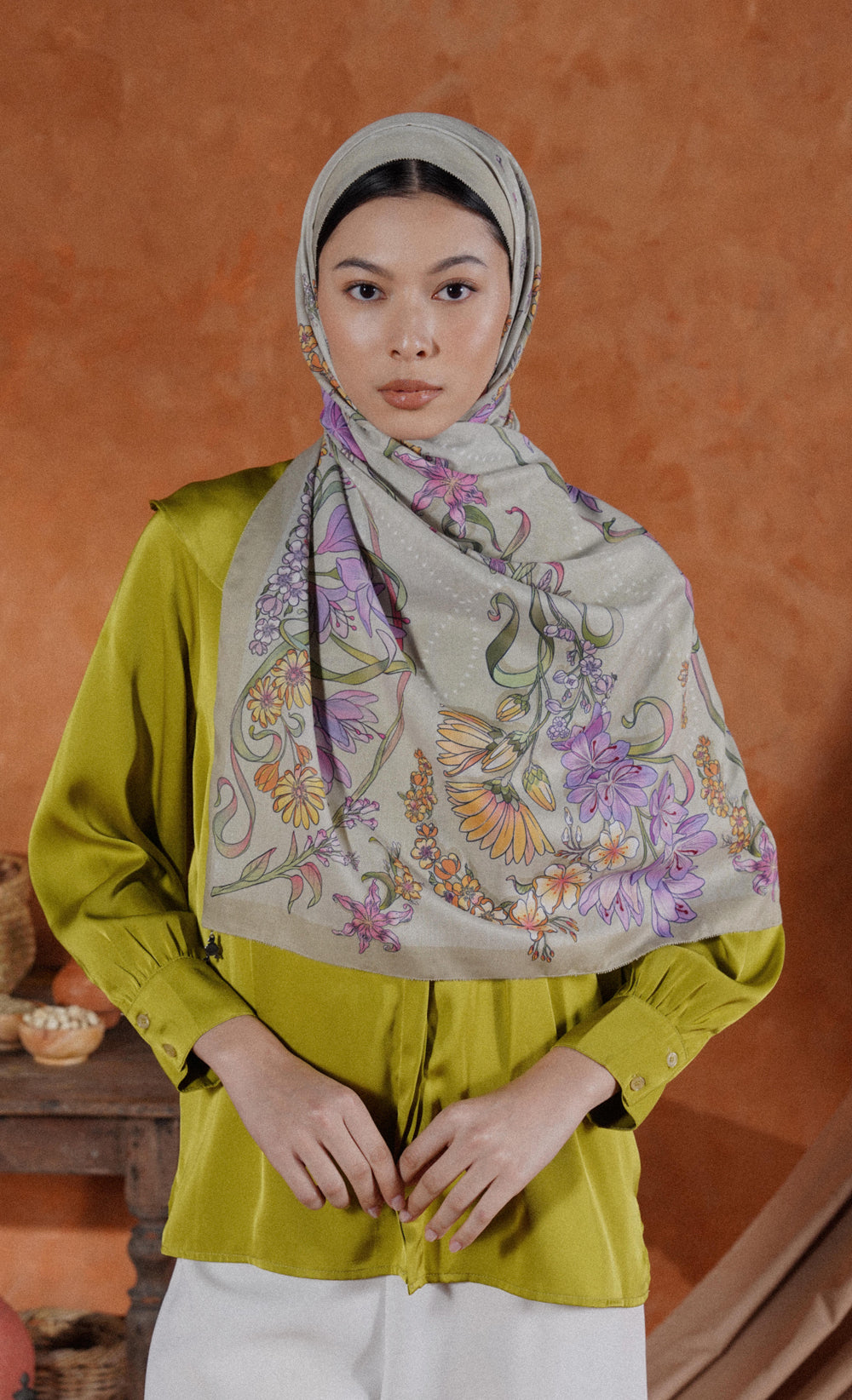 The Spice dUCk Voile Shawl in Sage