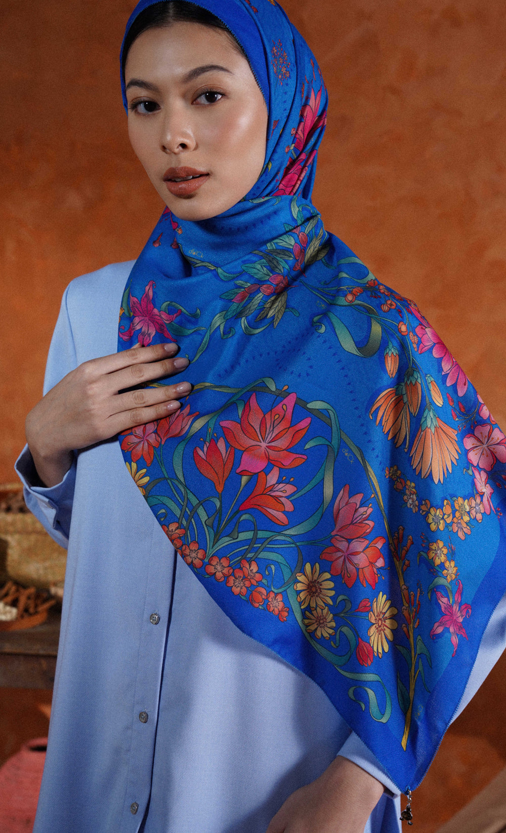 The Spice dUCk Voile Shawl in Cornflower