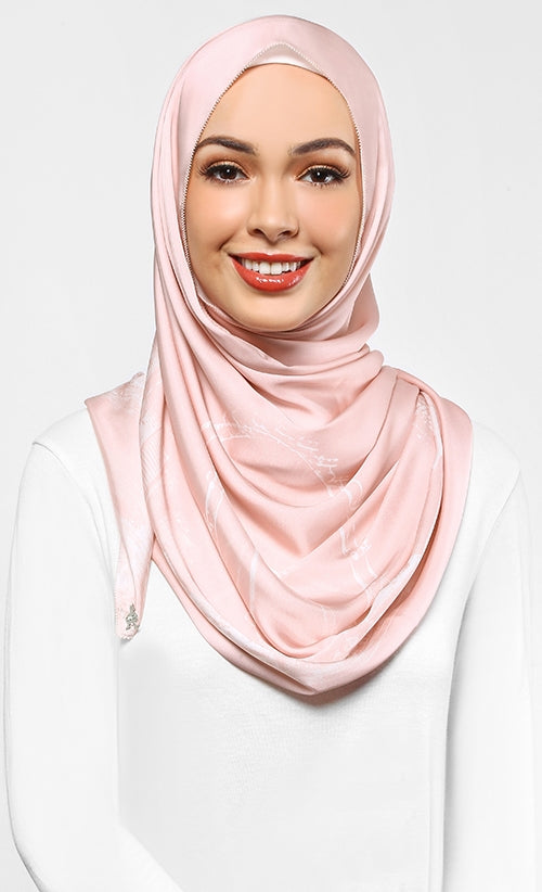 The Singapore Scarf in Pink and White